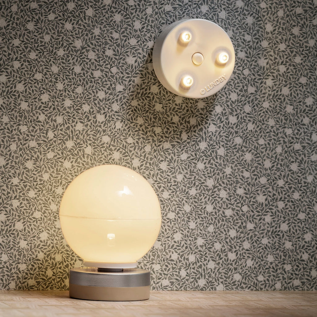 Lundby Dockhusbelysning Spotlight & Golvlampa (batteridriven)