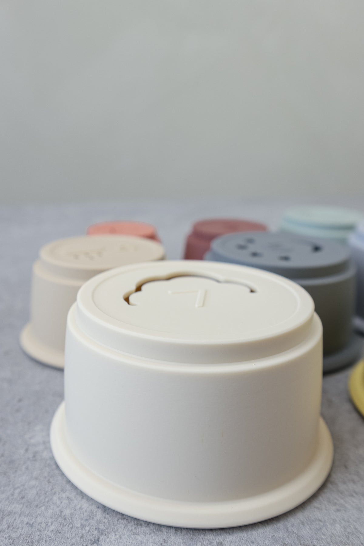 Lily & Lo Stapelbara Muggar Silikon Mixed Pastels (8 delar)