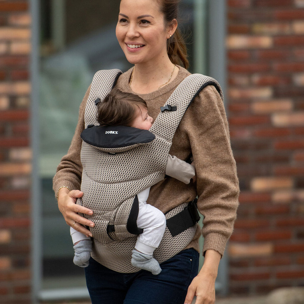 Dooky Bärsele Urban Comfort Grey Sapphire (3,5-15kg)