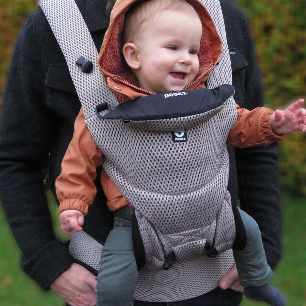 Dooky Bärsele Urban Comfort Grey Sapphire (3,5-15kg)