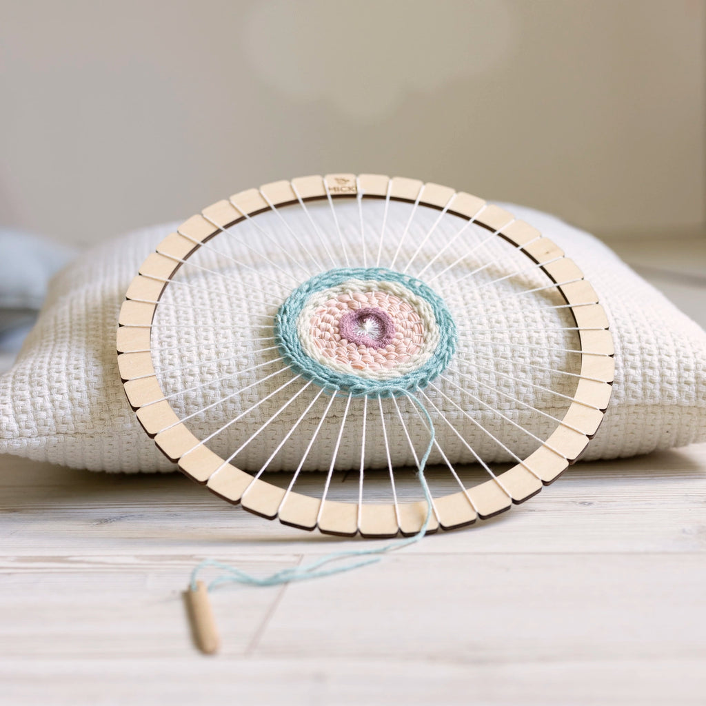 Micki Vävram rund med garn (30cm)