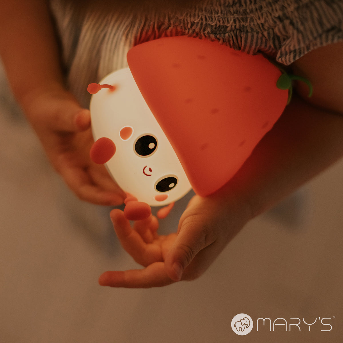 Mary's LED-Nattlampa Strawberry (USB-laddning)